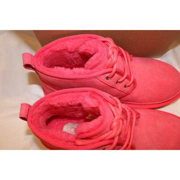 NIB UGG WOMEN'S NEUMEL CHUKKA SUEDE SHEARLING LINED ANKLE BOOTS PGW PINK SZ 8 - Picture 3 of 7